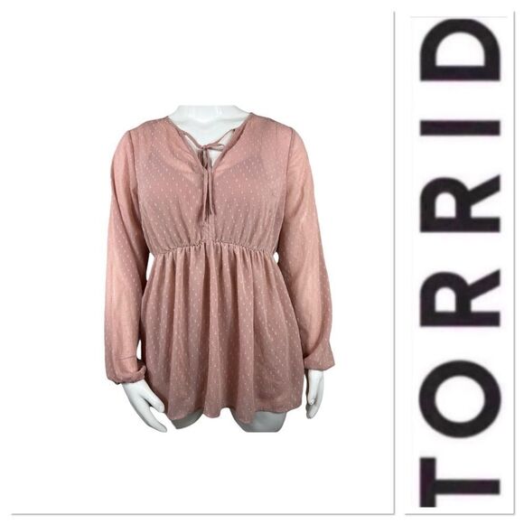 torrid Tops - Torrid blush dot tie front top size 1-1X/14-16